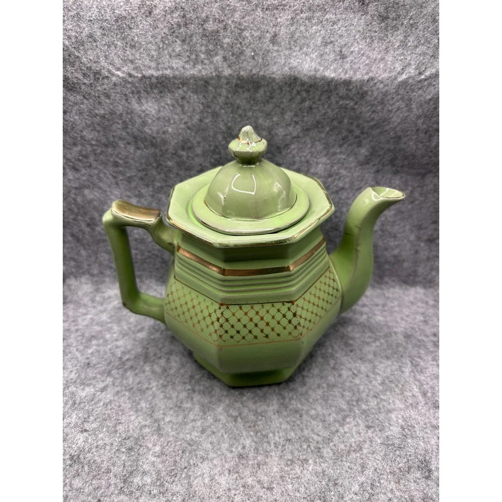 Vintage Green Octagonal Ceramic Teapot Gold Gilt Lattice Art Deco Style Lid